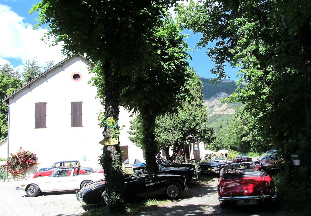 Bed and Breakfast La Source Saint-Pierre-d'Argencon Екстер'єр фото